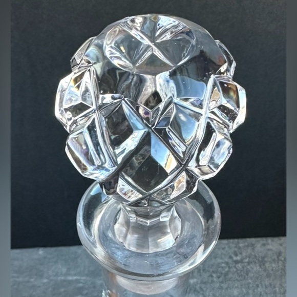 VTG Crystal Hand Cut Decanter & Stopper Large Round Bulb Bottle Shape EUC - Picture 3 of 14